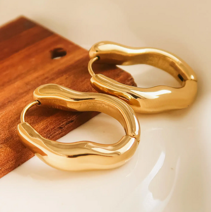 Darcy 18K Gold Plated Non-Tarnish Oval Hoop Earring