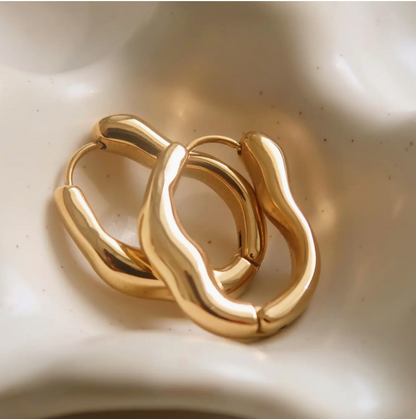 Darcy 18K Gold Plated Non-Tarnish Oval Hoop Earring